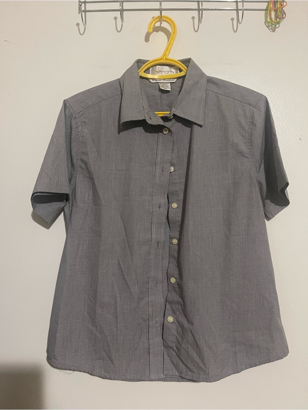Women's Short Sleeve Button-Down Shirt - Gray